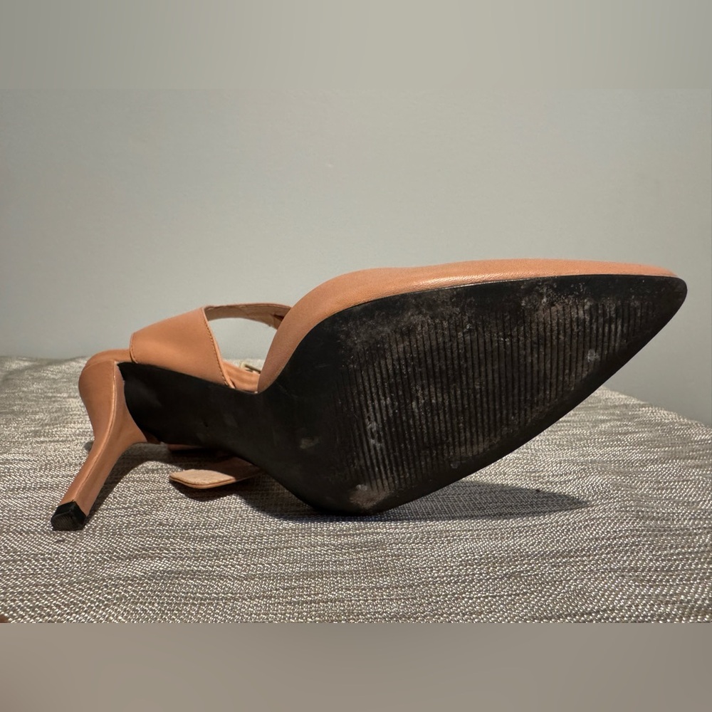 Vince Camuto Soren Pointed Toe Pumps - Picture 6 of 9